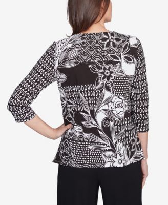 Women's Natural Instinct Monotone Patch Beaded Split Neck Top