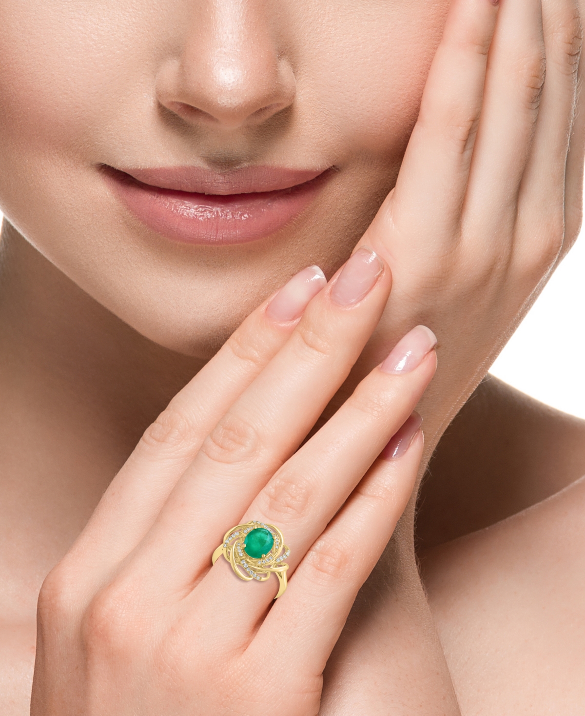 EFFY COLLECTION EFFY EMERALD (1-1/2 CT. T.W.) & DIAMOND (1/6 CT. T.W.) SPIRAL STATEMENT RING IN 14K GOLD 