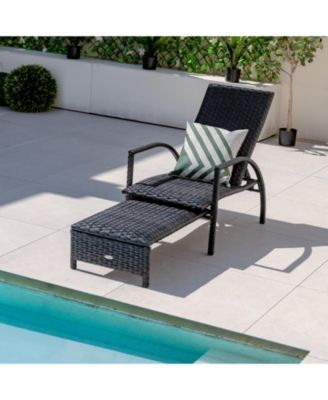Patio Chaise Lounge Outdoor Rattan Lounge Chair with Retractable Ottoman