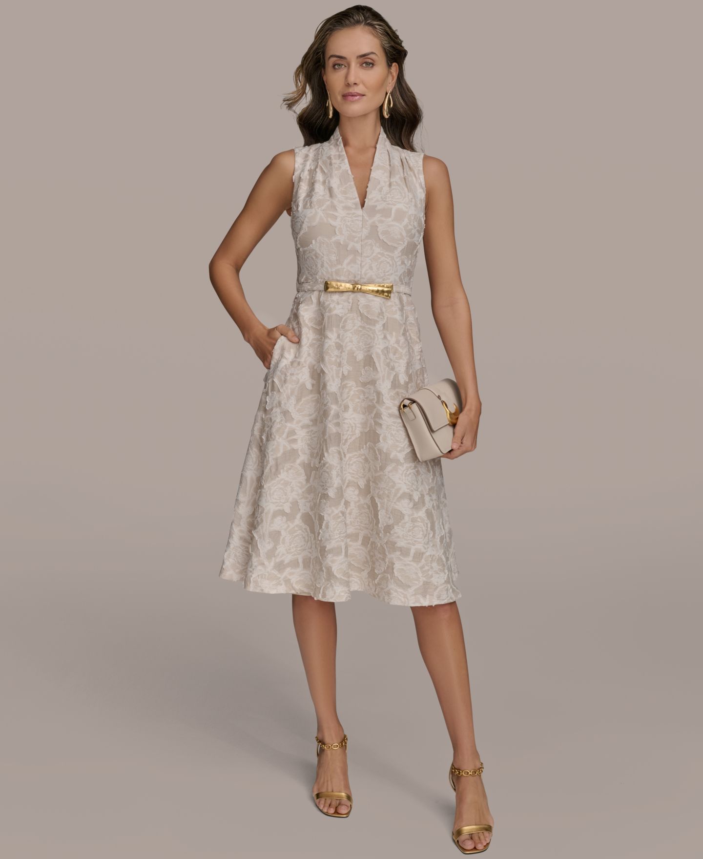 Женское платье Donna Karan New York Belted Jacquard, цвет: Песочный кремовый — фото 1