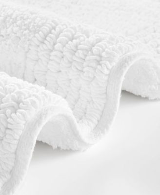 Splendor Reversible Tufted Cotton Bath Rug, 20" x 30"