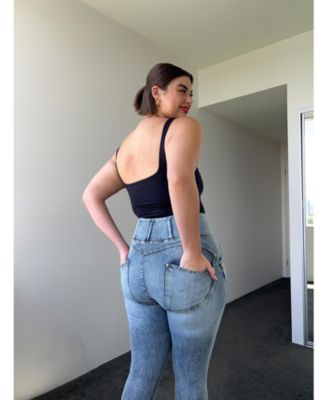 Women's Curvy Ripped High-Rise Sculpting Skinny Jeans