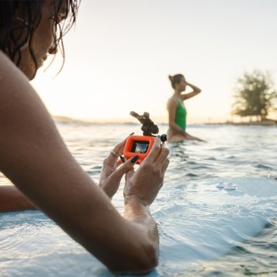 HERO 4K UHD Tiny Camera, Bundle with Pictar Splat 3N1 Flexible Tripod