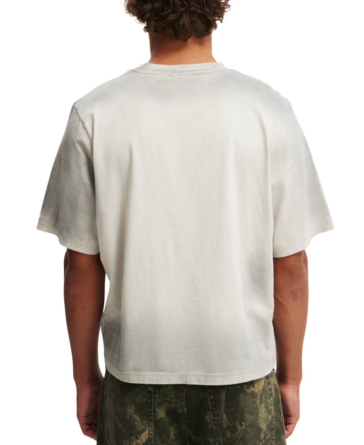 COTTON ON MEN'S CROPPED FIT GRAPHIC T-SHIRT 