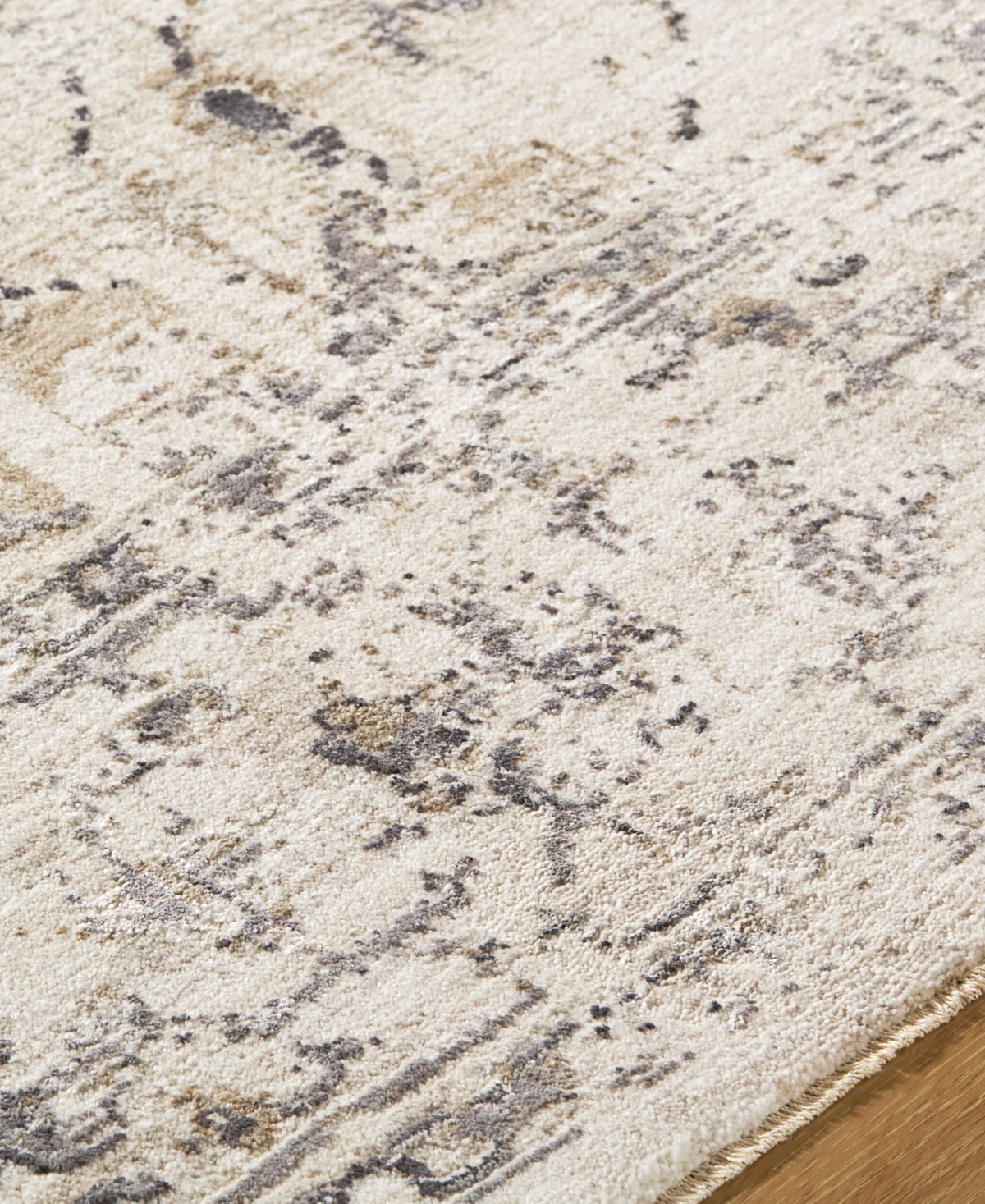 Livabliss Shoal Creek Sachie 6'7"x9'6" Area Rug