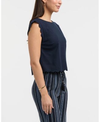 Women's Cropped Scallop Edge Tank