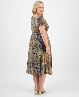 Plus Size Printed Tie-Waist Midi Dress
