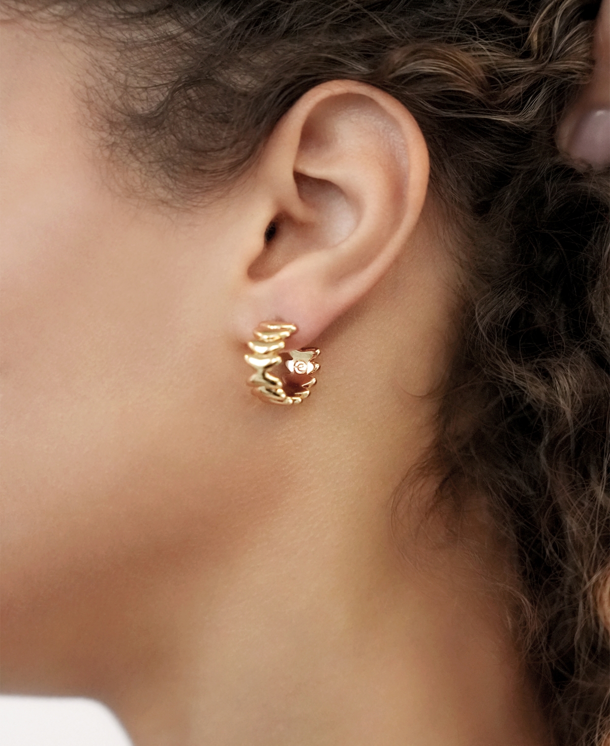 Ettika Metal Moderna Medium Half Hoop Earrings