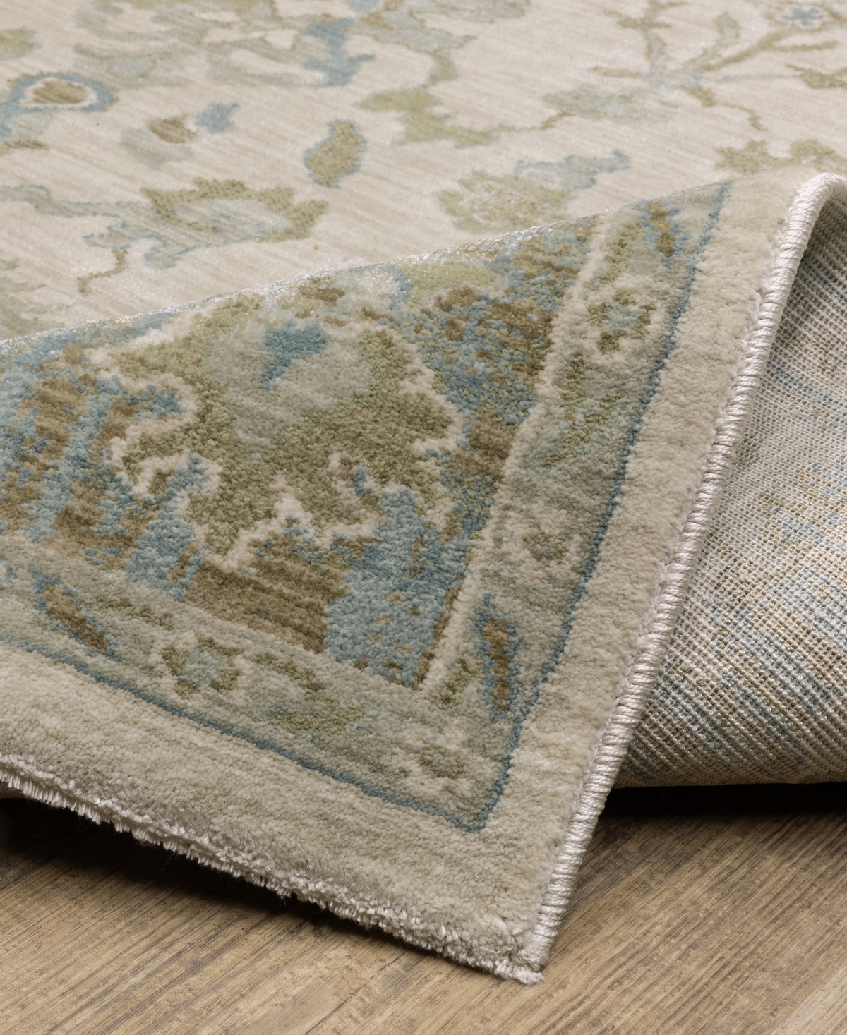 Oriental Weavers Maeve MAE10 3'3''x5' Area Rug
