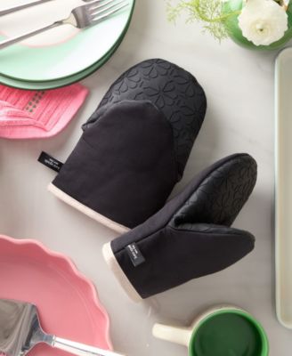 Spade Flower Soft Silicone Mini Mitt Set, 5.5" x 8"