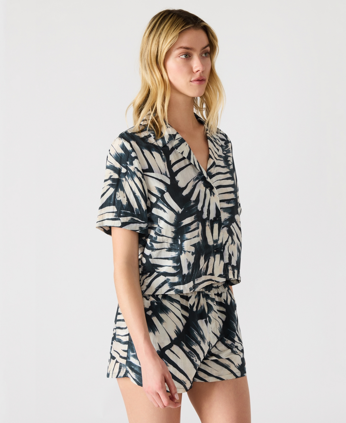 Steve Madden Women's Sandra Printed Button-front Shirt In Multi