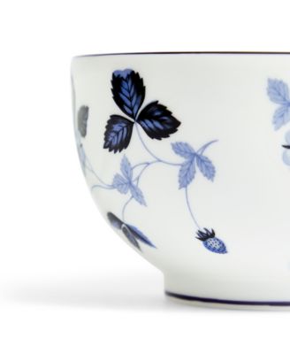 Wild Strawberry 8-Pc. Dinnerware Set, Service For 2