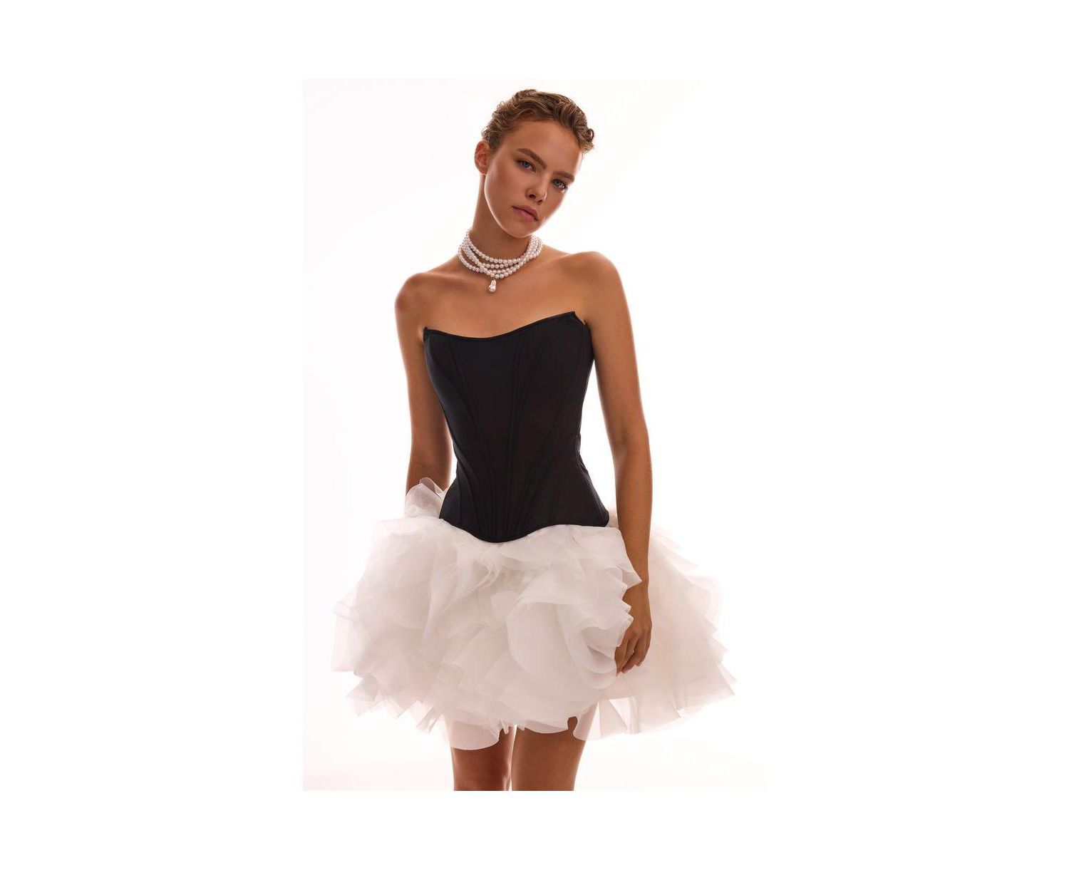 Women's Danceable mini skirt with ruched flower appliques