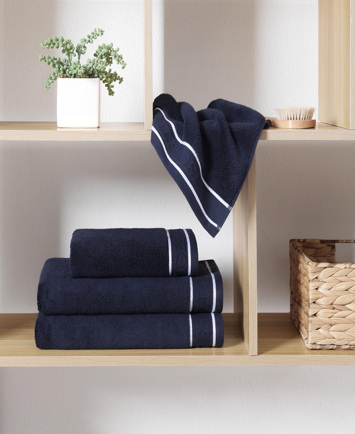 Tommy Hilfiger Th Legacy Cotton Terry Towel Set