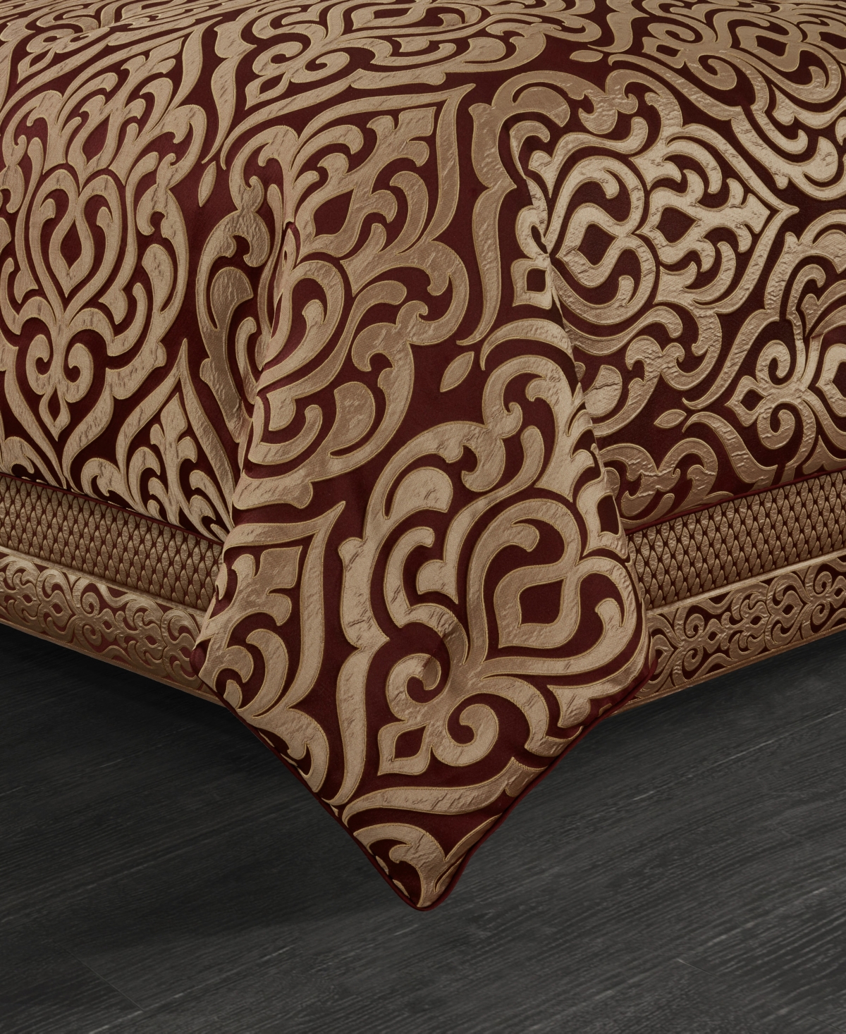 J Queen New York Renzo 4-pc. Comforter Set, Queen