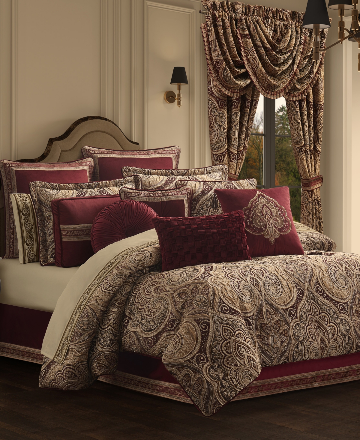J Queen New York Calistoga 4-pc. Comforter Set, King
