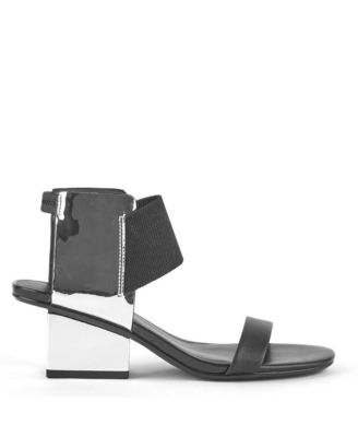 United Nude