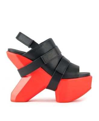 United Nude