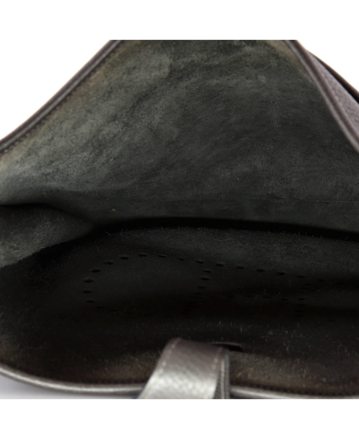 Pre-Owned Hermes Pm Evelyne Bag Gen Iii Clemence