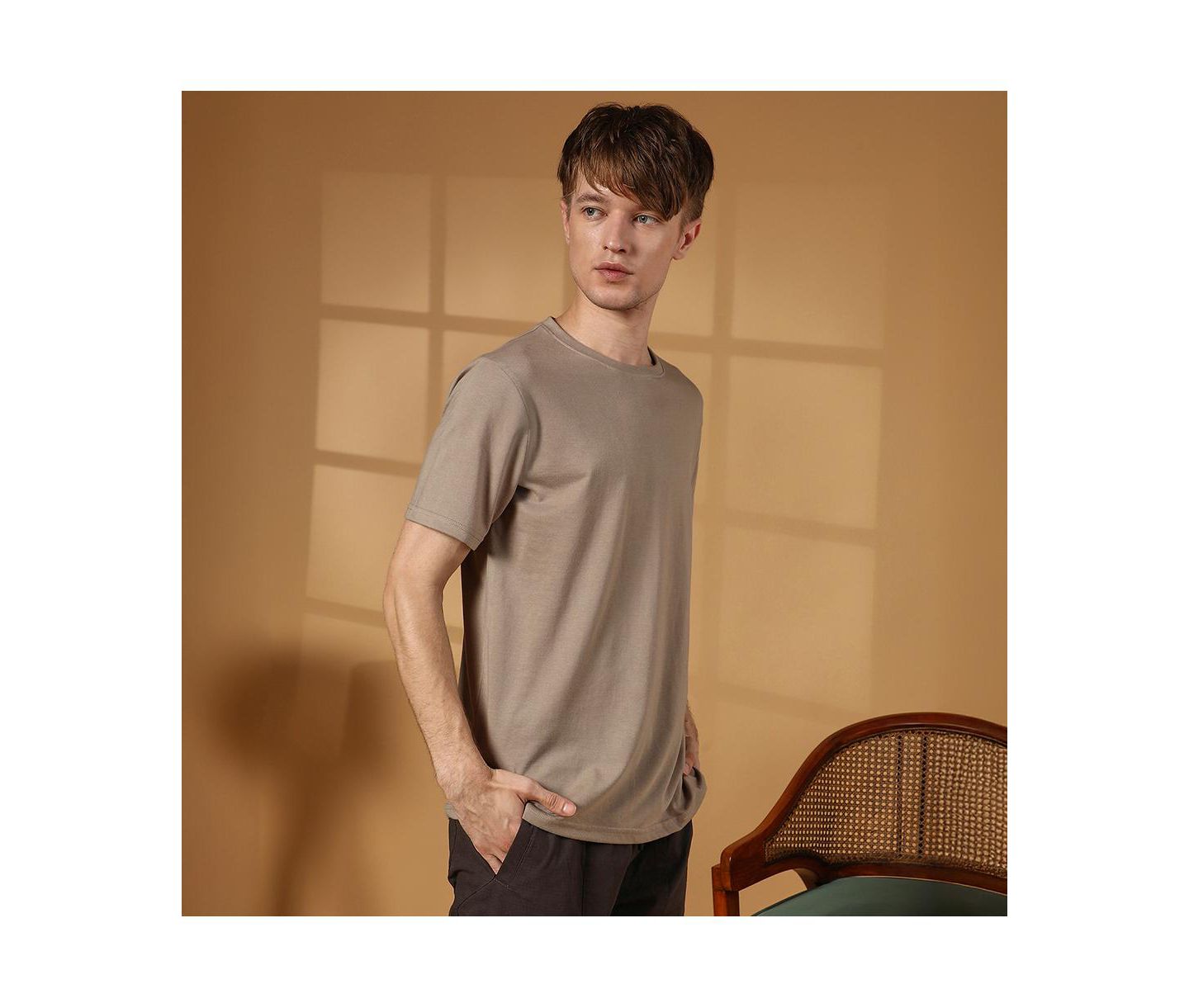 Мужская футболка Cahoot Campus Sutra Cloud Grey Solid Regular, цвет: Серый — фото 3