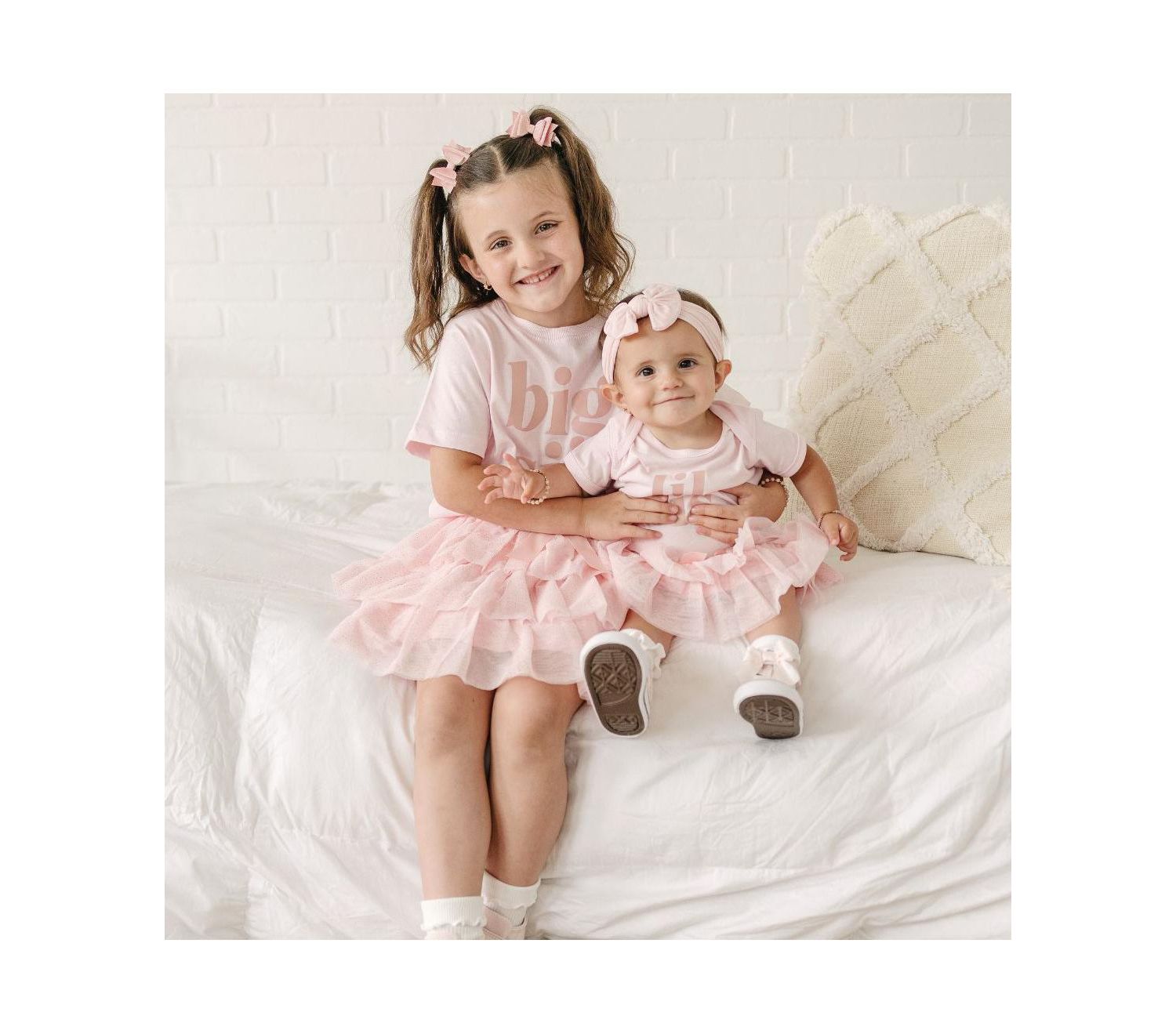 Baby Girls Lil Sis Short Sleeve Bodysuit