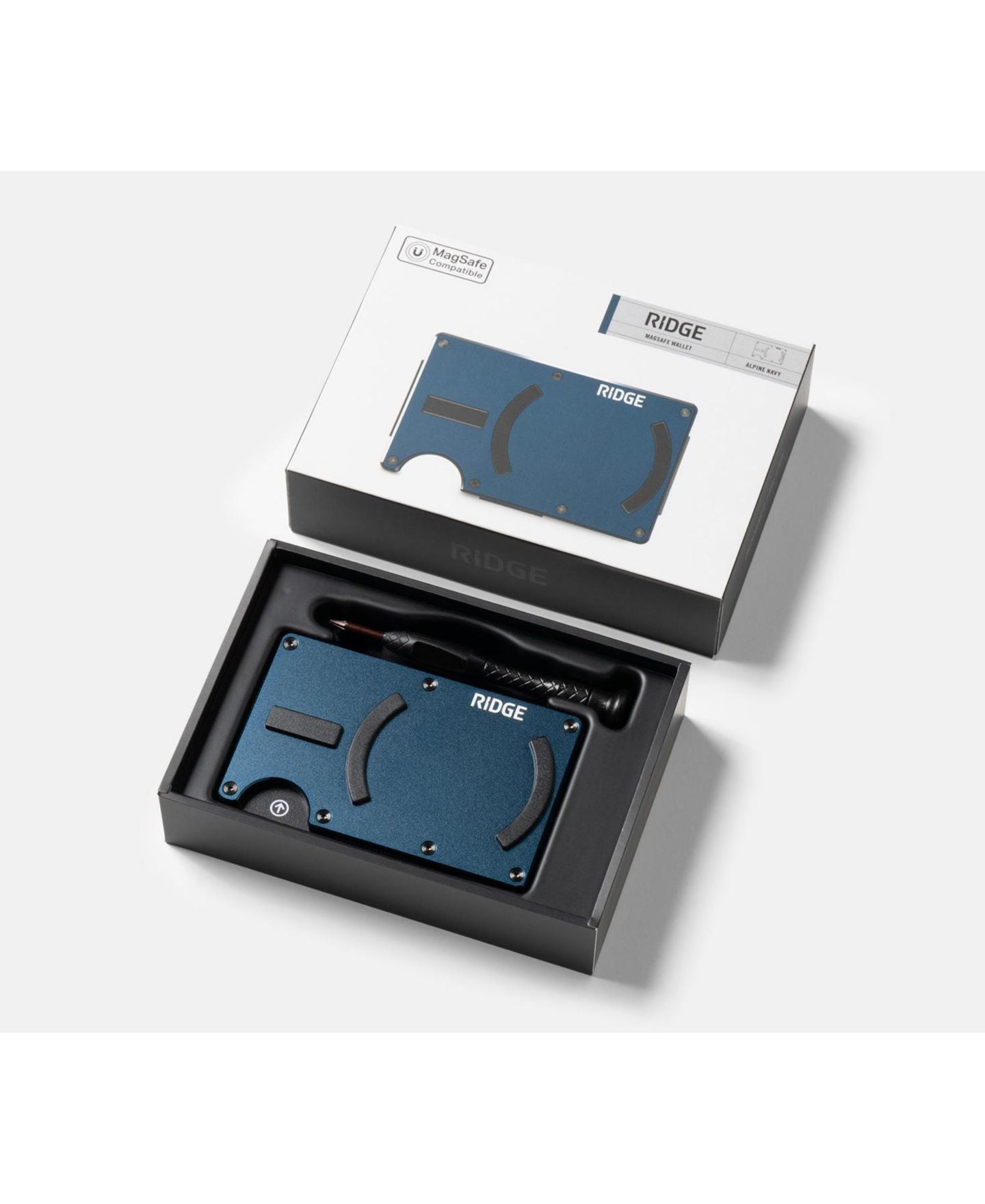 Мужской кошелёк The Ridge RIDGE Wallet for Magsafe - Alpine Navy - Cash Strap, цвет: Тёмно-синий — фото 8
