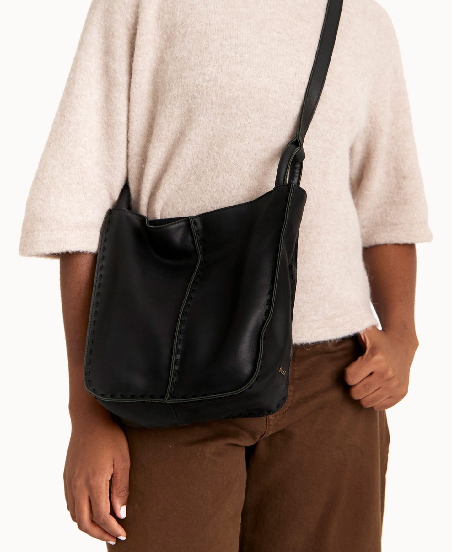 Женская сумка The Sak Los Feliz Leather Small Crossbody, цвет: Чёрный — фото 5