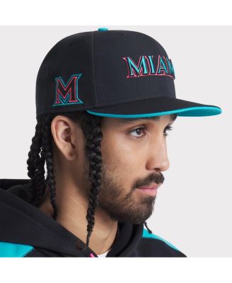 Nike - Men's Black Miami Marlins 2025 City Connect Performance Fitted Hat
