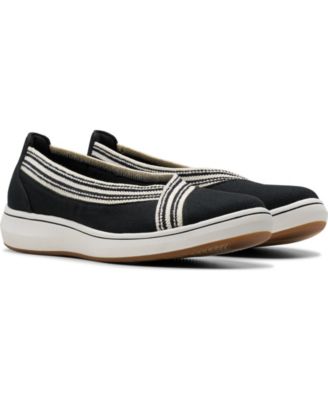 Women's Cloud Steppers Breeze Sky Air Closed Toe Shoes