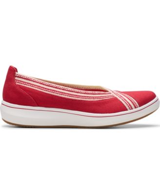 Women's Cloud Steppers Breeze Sky Air Closed Toe Shoes