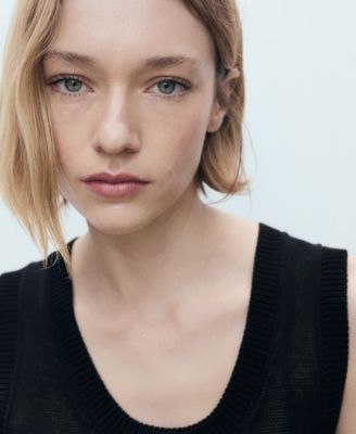 Women's Low-Neck Knitted Top