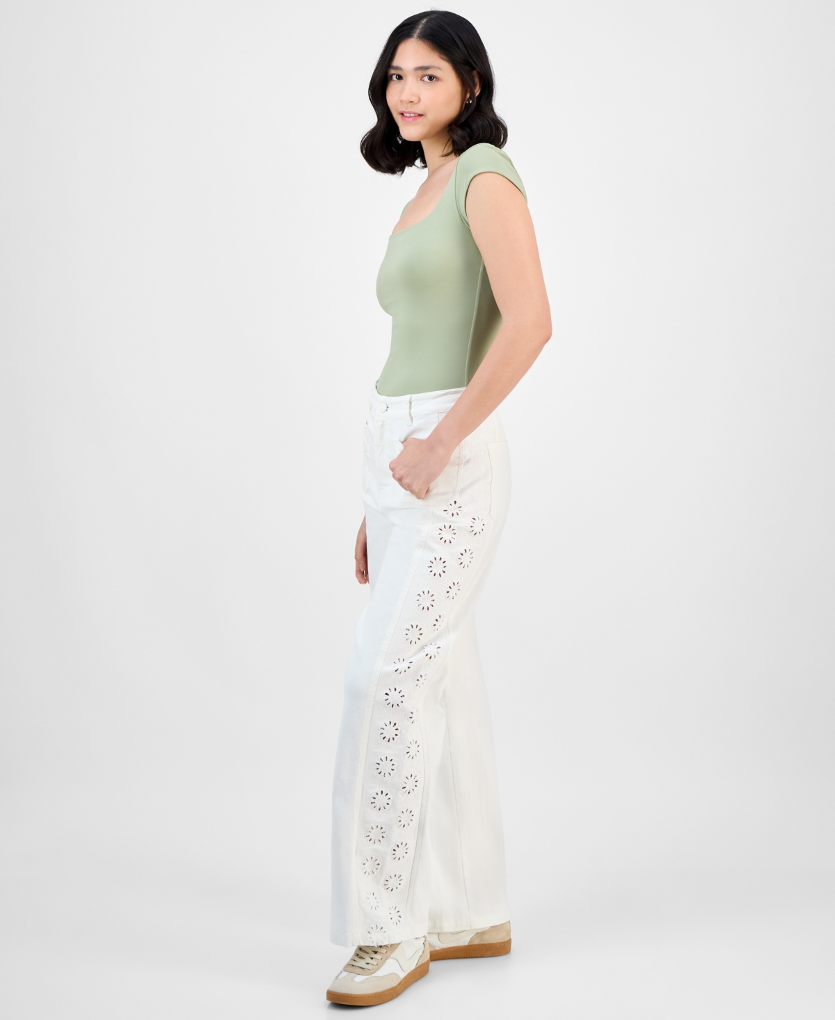 And Now This Now This Womens Eyelet Patch Pocket Pants 24p 32 Macys Exclusive In White