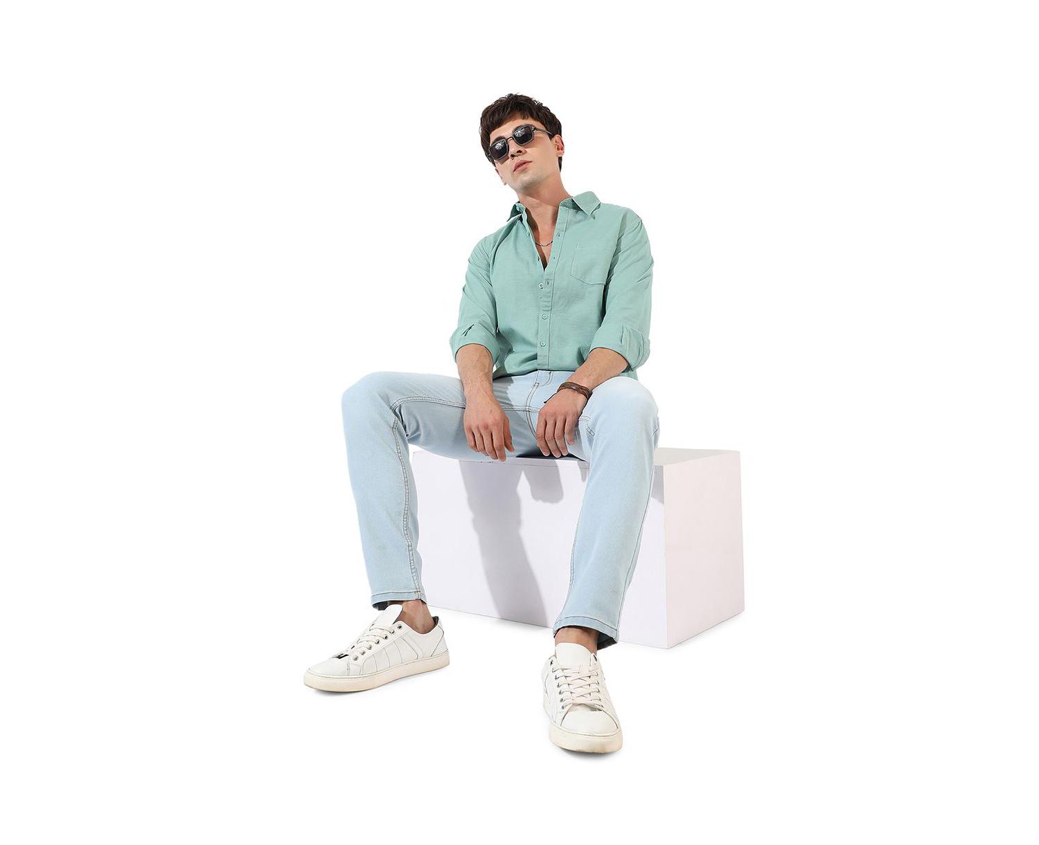 Men's Solid Aqua Green Regular Fit Casual Shirt