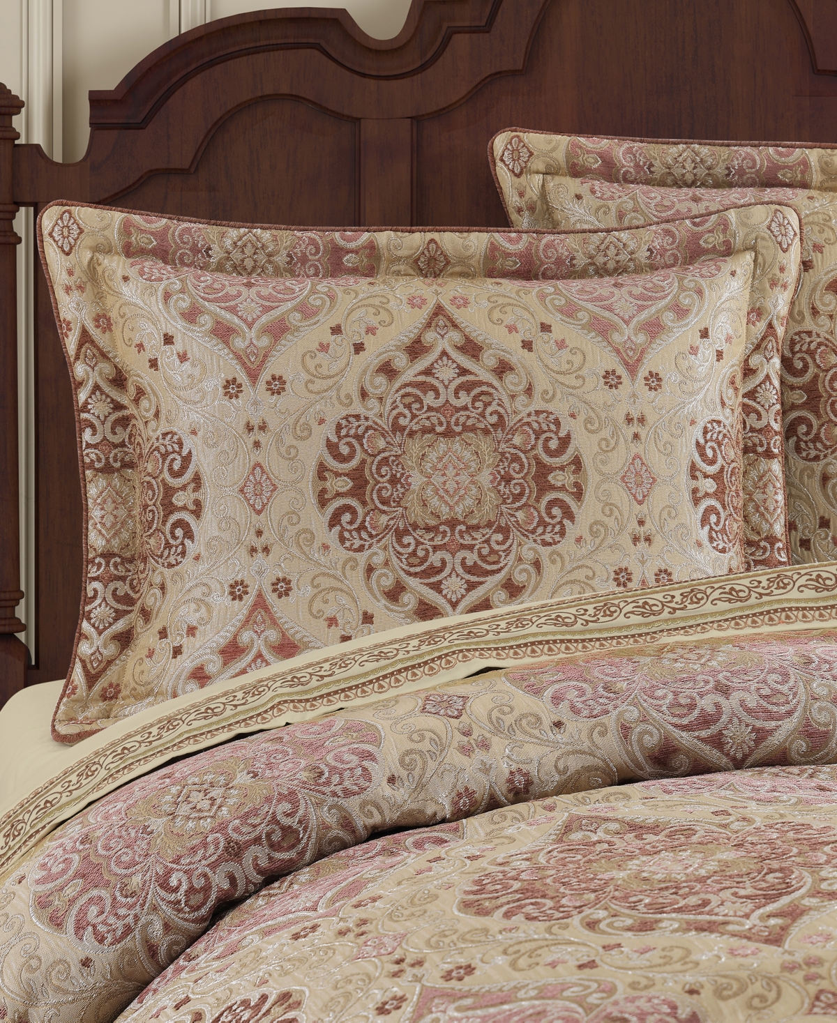 J Queen New York Weston 4-pc. Comforter Set, Queen In Brown