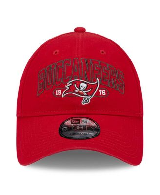 Men's Red Tampa Bay Buccaneers Outline 9FORTY Snapback Hat