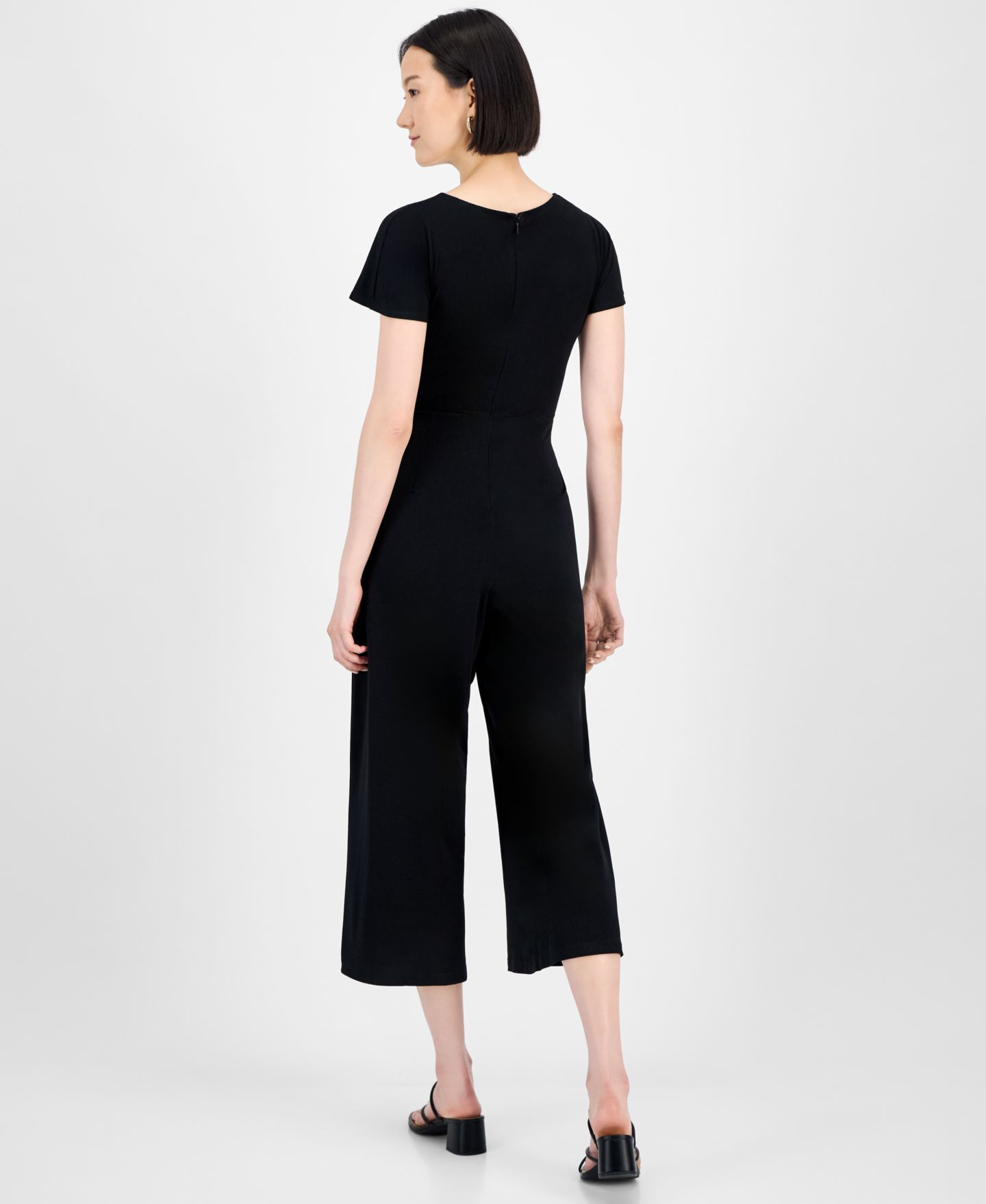 Женский комбинезон Robbie Bee Round-Neck Tie-Waist Jumpsuit, цвет: Шоколадный — фото 8