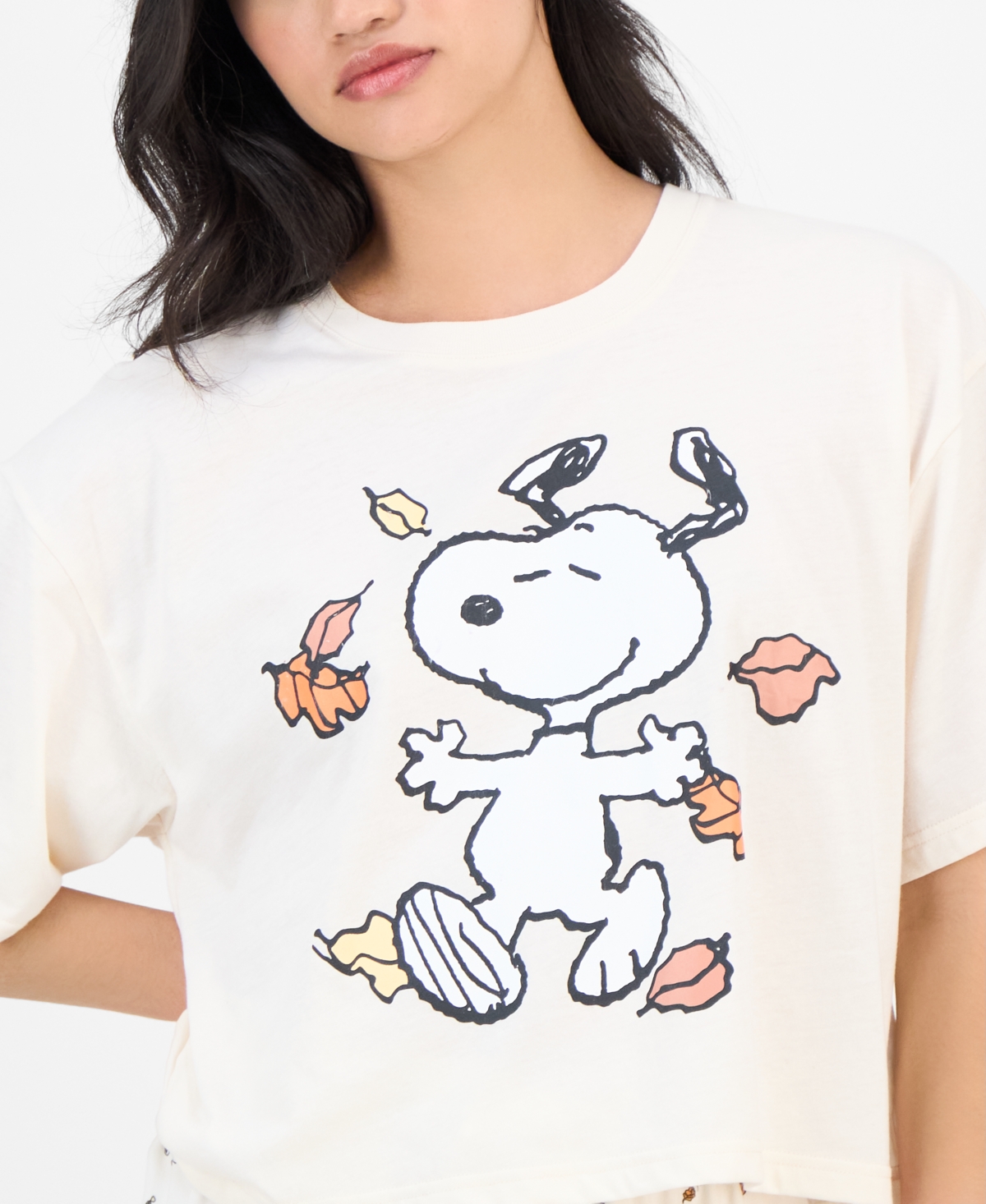 Love Tribe Juniors' Autumn Dancing Snoopy T-shirt In Neutral