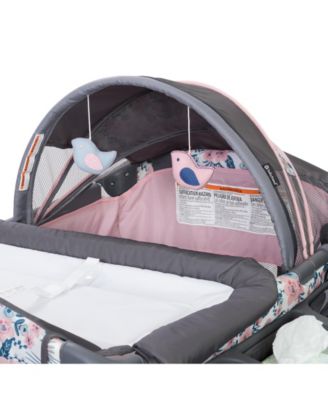 Deluxe II Nursery Center Playard