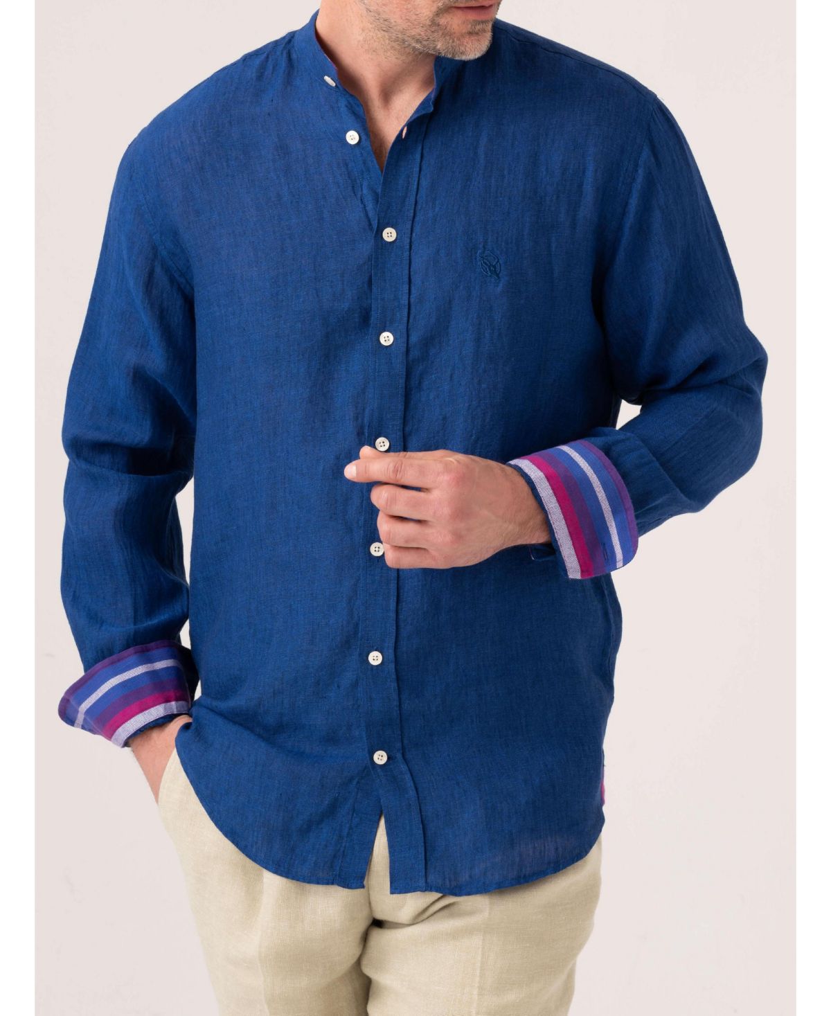 Мужская льняная рубашка с дедушкиным воротником