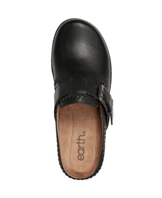 Women's Kay Stitched Round Toe Clogs