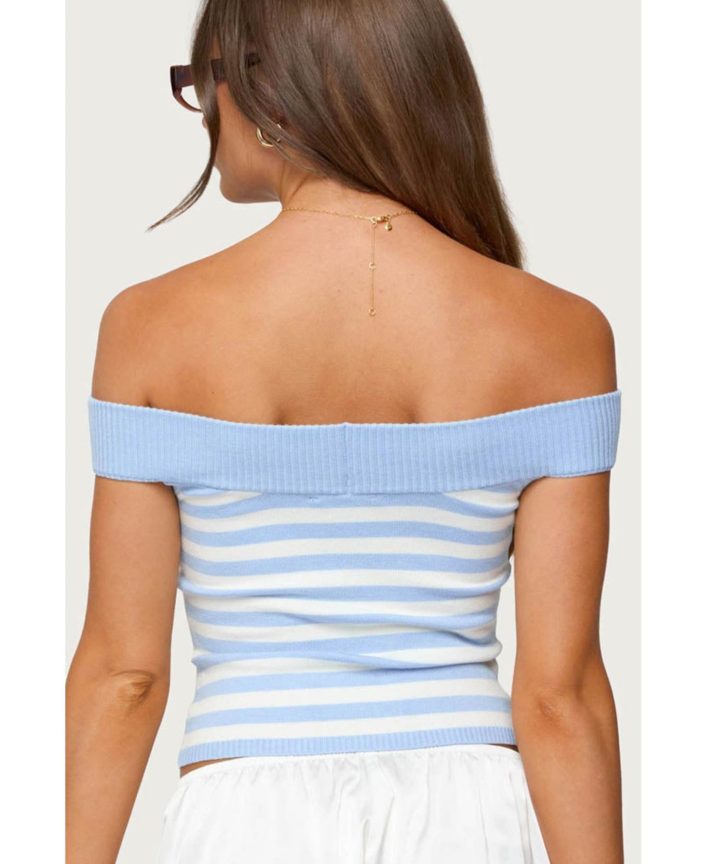 Женский топ Edikted Deni Off Shoulder Striped Knit, цвет: Светлый синий — фото 2
