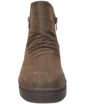 Easy Women's Street Estella Slip Resistant Ankle Boots