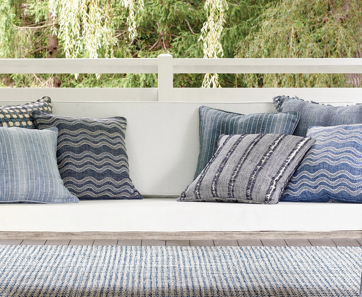 Dash And Albert Rugs By Annie Selke Rugby Stripe Indoor/outdoor Rdb176 4'x6' Area Rug In Blue