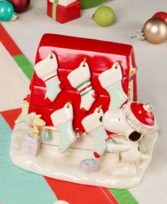 Snoopy's Christmas Decor for You Figurine