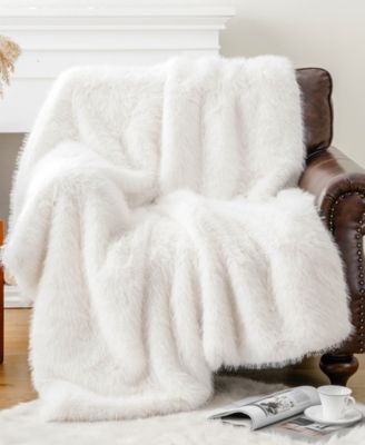 Lifestyle Faux Fur Throw, 50" x 60"