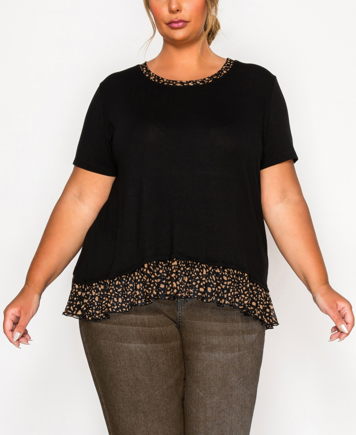 Plus Size Pebble Mesh Pleat Back Short Sleeve Top - Black