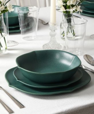 Baskerville 32 Pc. Dinnerware & Glassware Set, Service for 8