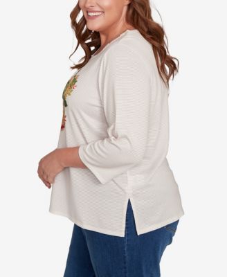 Plus Size Classic Harvest Basket Crew Neck Top