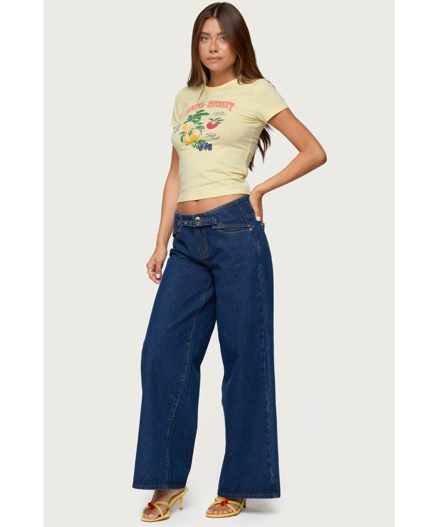 Women's Local Market Graphic T Shirt