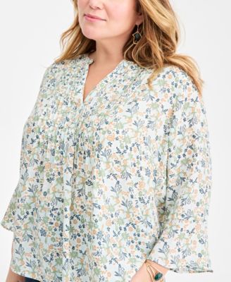 Plus Size Pleated Ditsy-Print Top